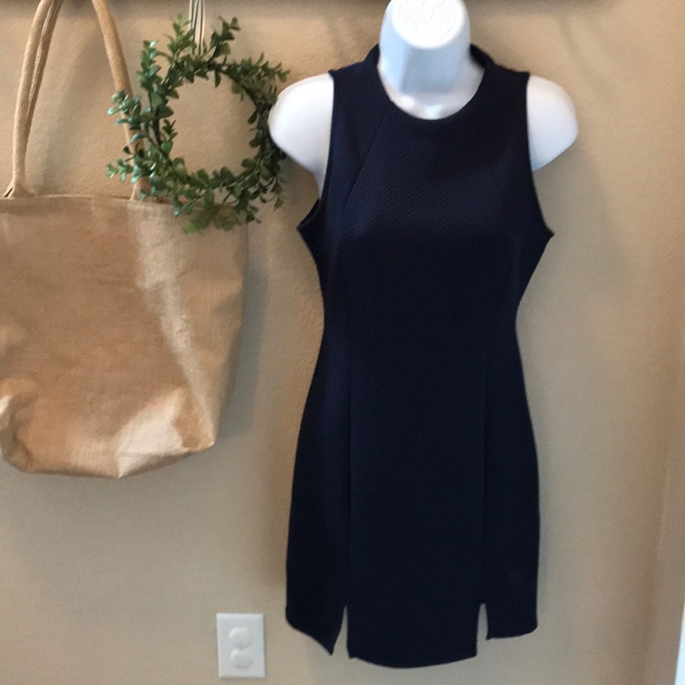High scoop neck fitted dress-S